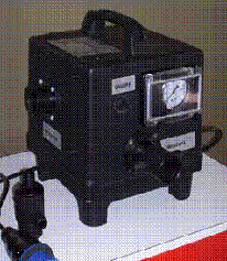 Fel és leeresztõ egység pneumatikus sátorhoz